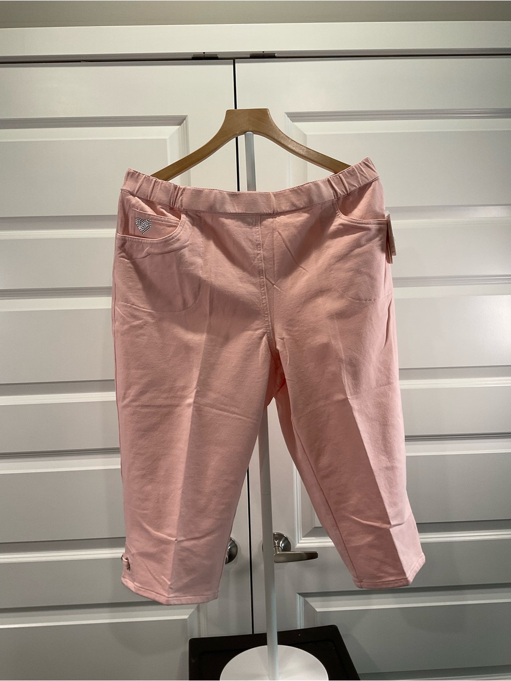 Quacker Factory Light Pink Girls' Capri Shorts